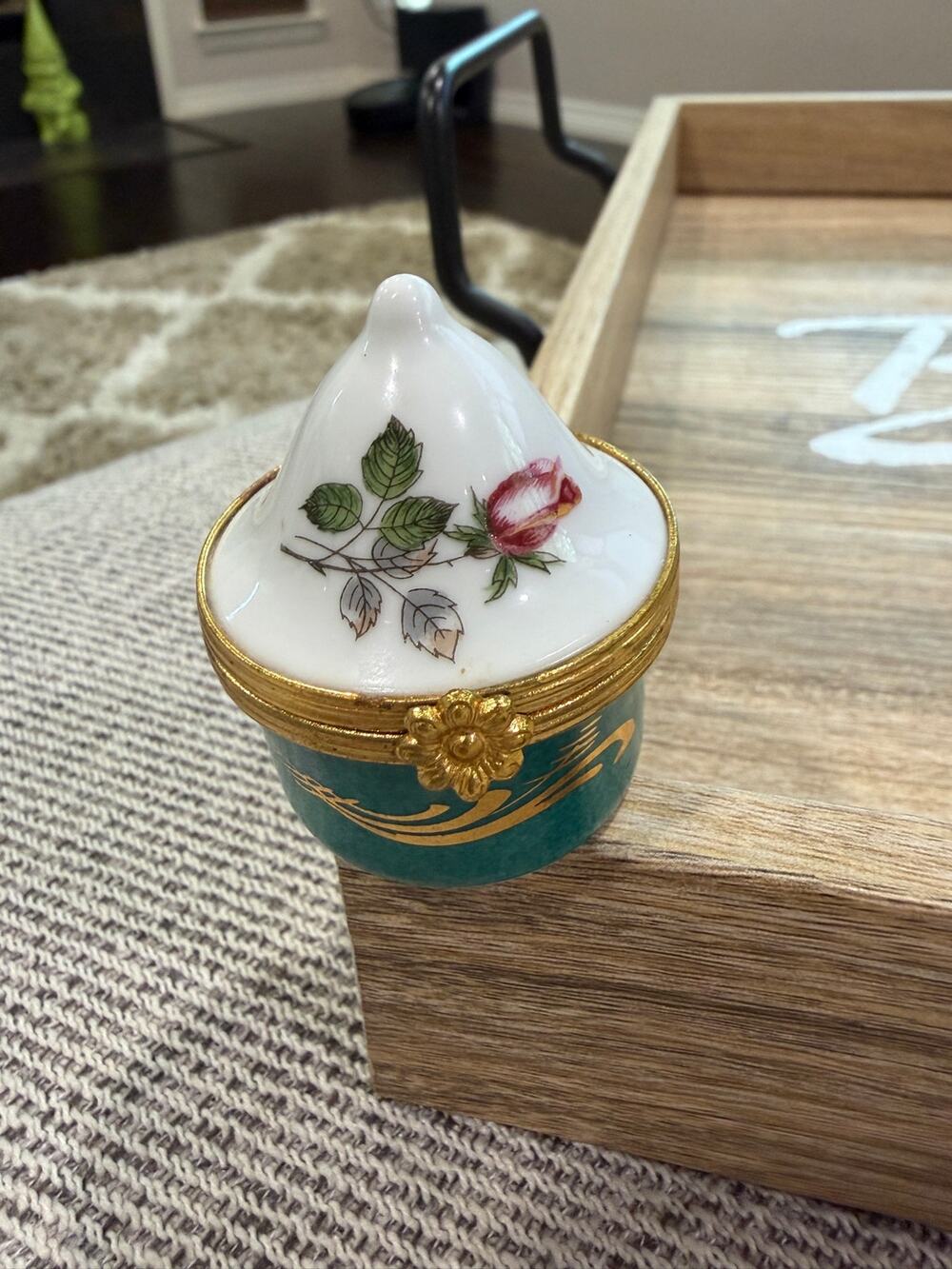 Vintage Artoria Limoges France Porcelain Conical Hinged Trinket Box Rose Green